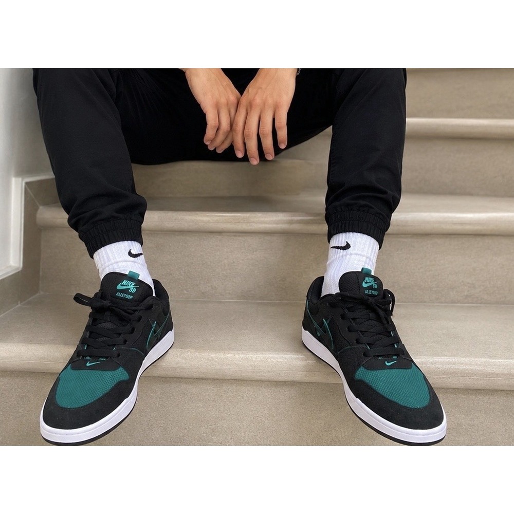 Nike SB Alleyoop Black/Green Skateboarding Shoes Lace-Up US Men's 9 D